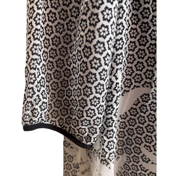 Ann Taylor Black White Floral Large Sheer Blouse Tie Neck 3/4 Keyhole Women EUC - Picture 4 of 9